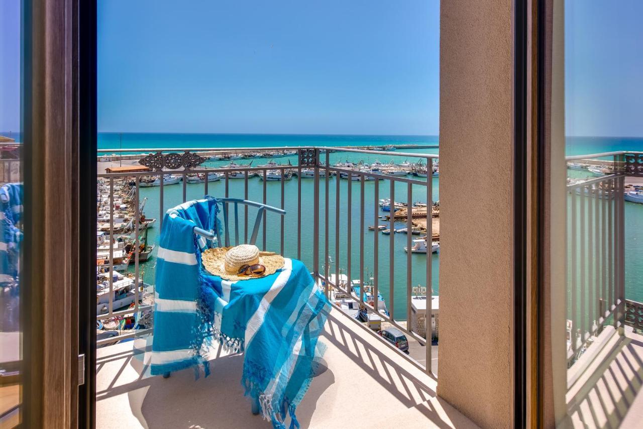 Roccaregina Hotel شاكا المظهر الخارجي الصورة