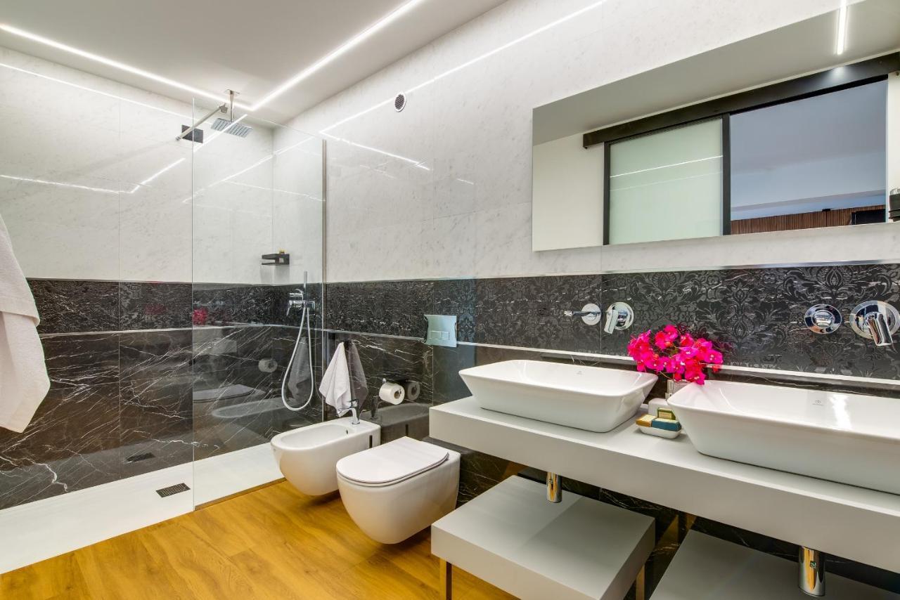 Roccaregina Hotel شاكا المظهر الخارجي الصورة