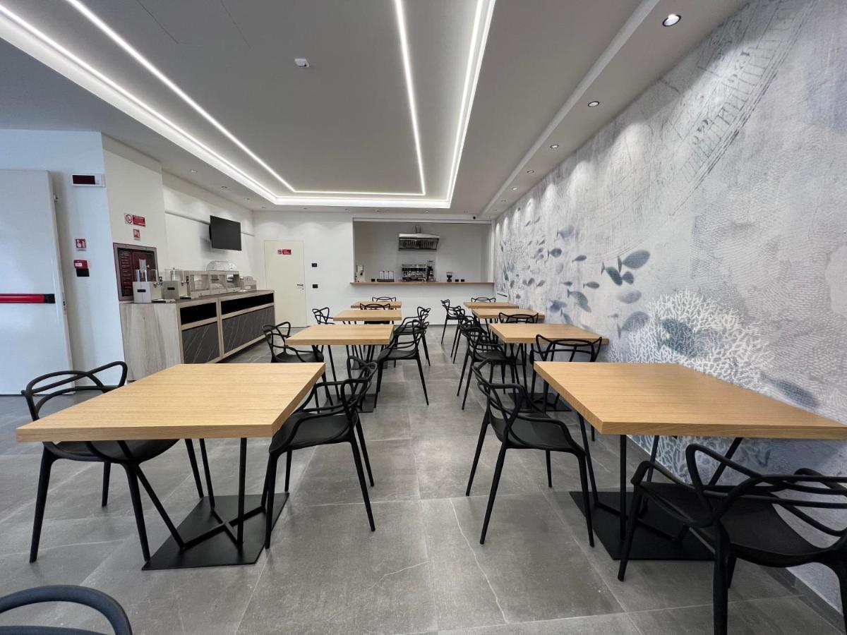 Roccaregina Hotel شاكا المظهر الخارجي الصورة