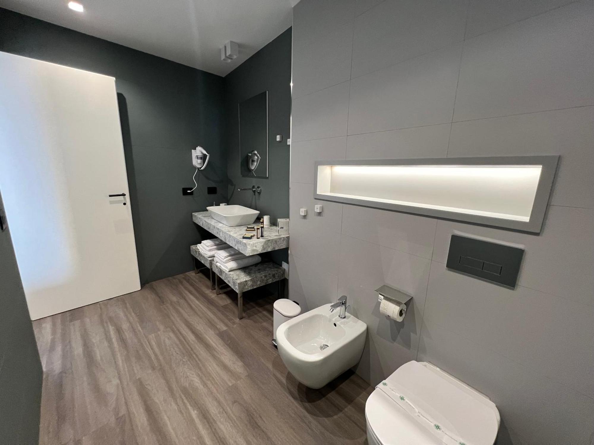 Roccaregina Hotel شاكا المظهر الخارجي الصورة